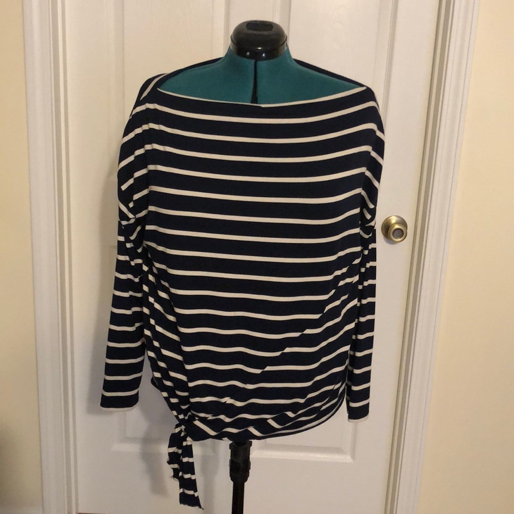 Maurices 24/7 Navy and White Striped Top Size XL